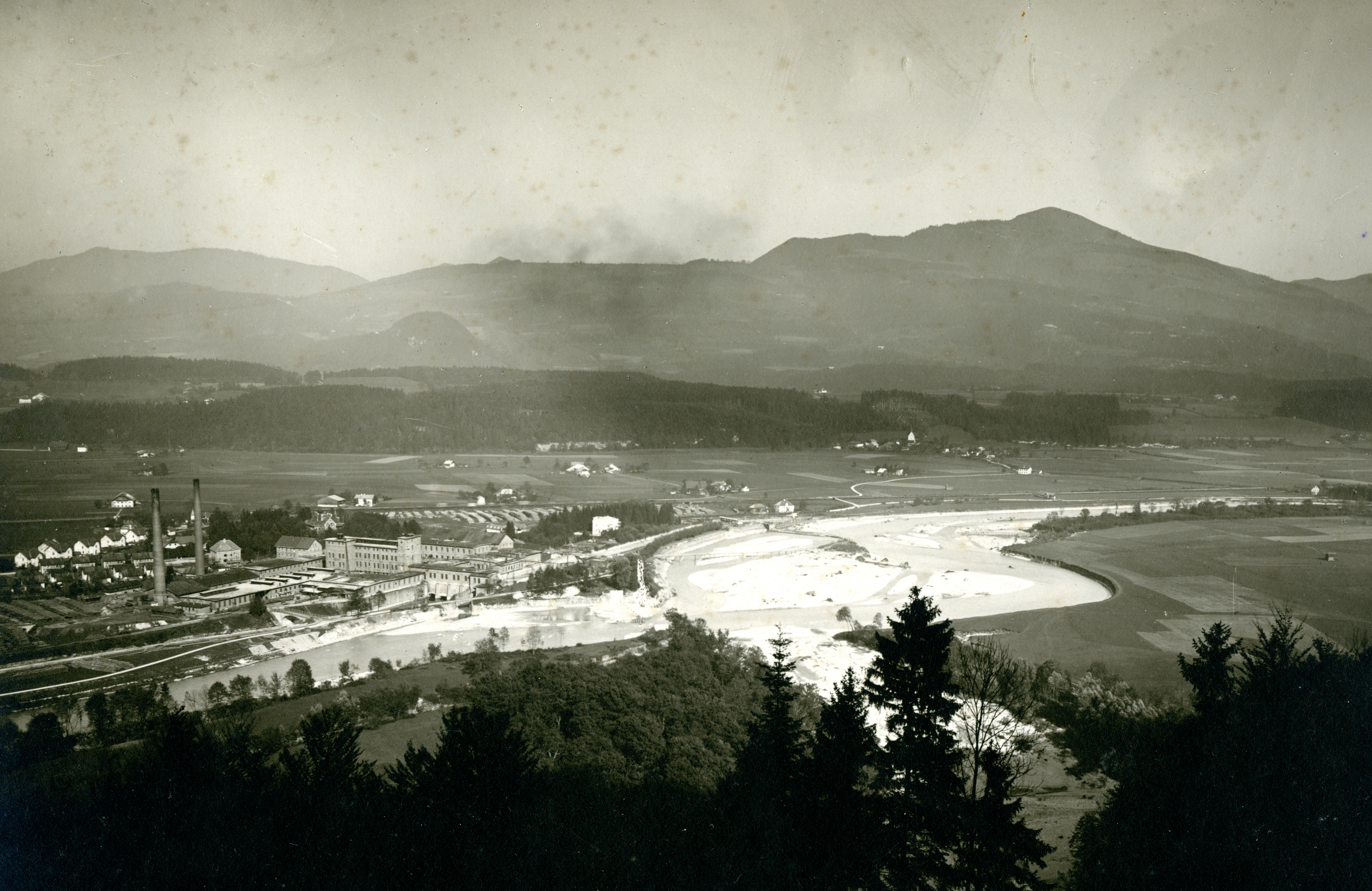Die Zellulosefabrik trug erheblich zur Industrialisierung Halleins bei. © Stadtarchiv Hallein