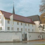 Das ehem. Kapuzinerkloster in Laufen an der Salzach © H. Roth