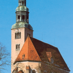 Die Stadtpfarrkirche und ehem. Stiftskirche Mariae Himmelfahrt in Salzburg-Mülln © Verlag St. Peter