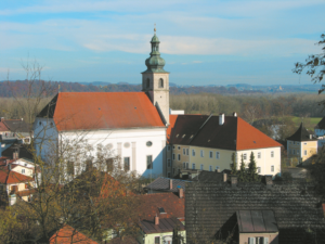 Klosterkirche Allerheiligen in Tittmoning © H. Roth