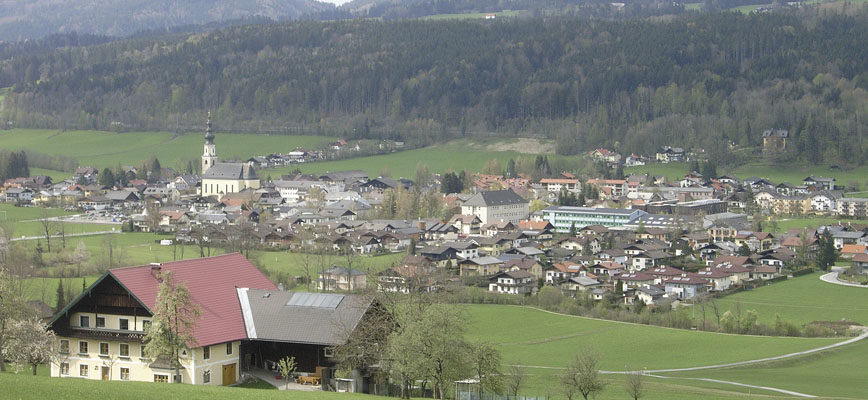 Ansicht des Marktes Thalgau heute gegen den Thalgauberg. © Marktgemeinde Thalgau