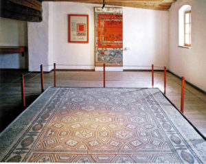 Römischer Mosaikfußboden im Museum. © R. Ruhland